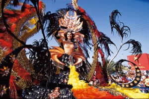 carnaval-in-tenerife-650x435